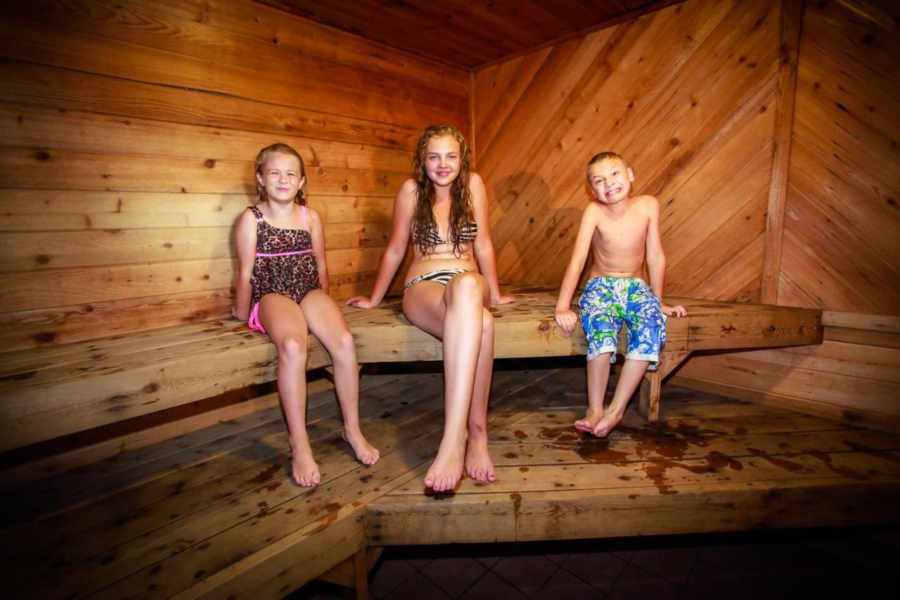 Aloha Beach Resort Wisconsin Dells Dış mekan fotoğraf
